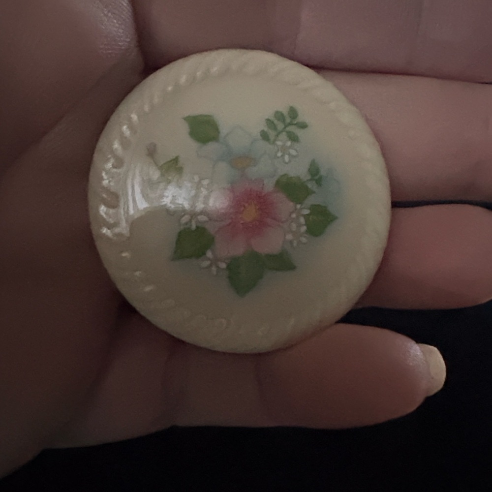 Avon Vintage Floral Brooch